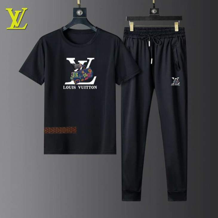 Picture of LV Shirt Pant Suits _SKULVM-5XL12yr33223531